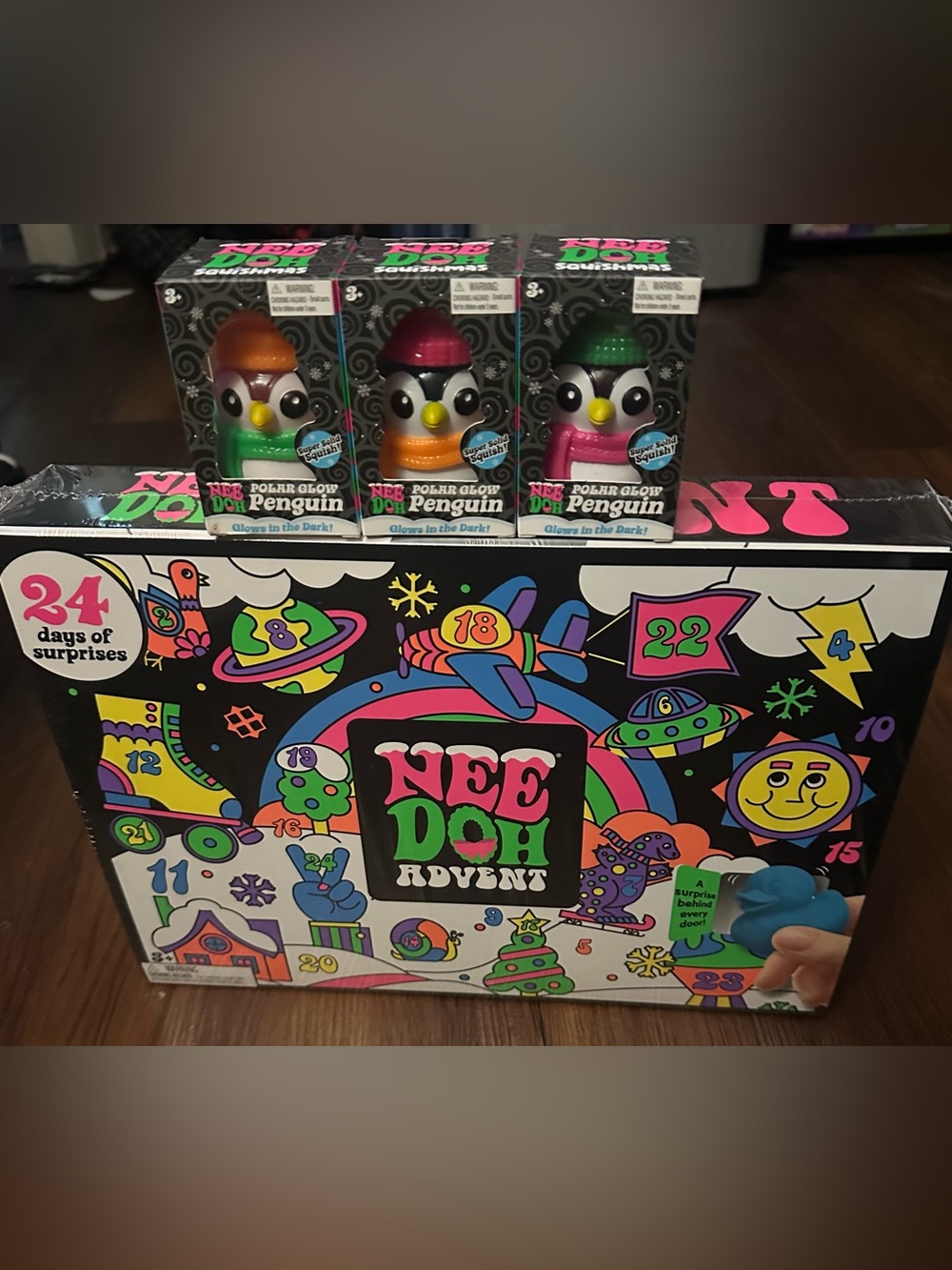 NeeDoh Christmas Bundle - Polar Glow Penguin set & Christmas advent